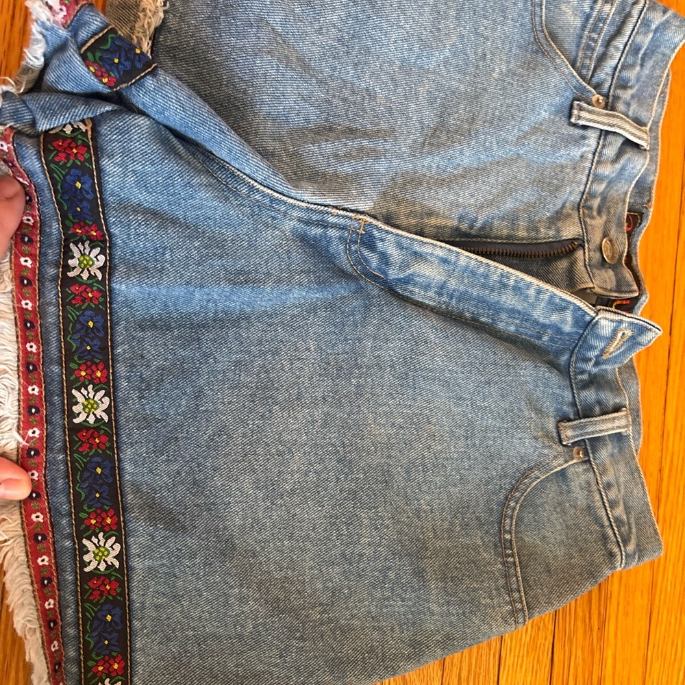 Floral Embroidered Light Blue Denim Shorts
